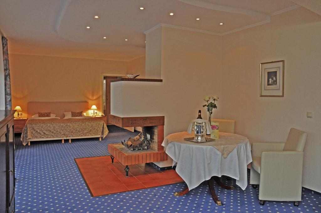 Hotel Garni Kristinenhof Bad Zwischenahn Quarto foto